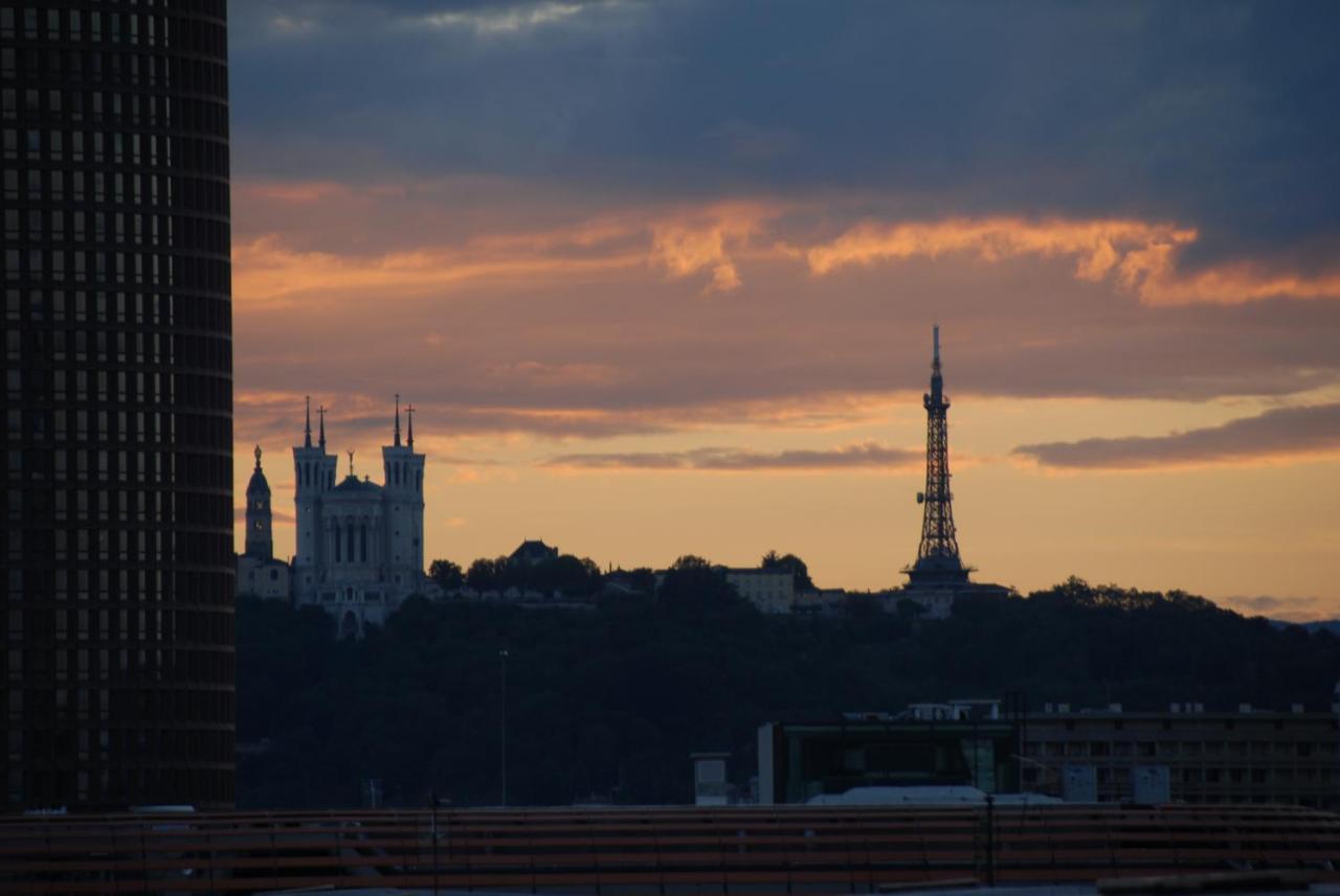 Jolie Chambre A Louer - Vue Imprenable 里昂 外观 照片